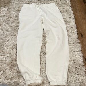 Elwood Cozy White Sweatpants